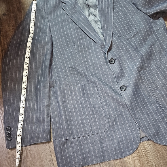 Banana Republic Men’s Pinstripe Linen Blend Blazer 46S Gray 2-Button Suit Jacket - Picture 13 of 13